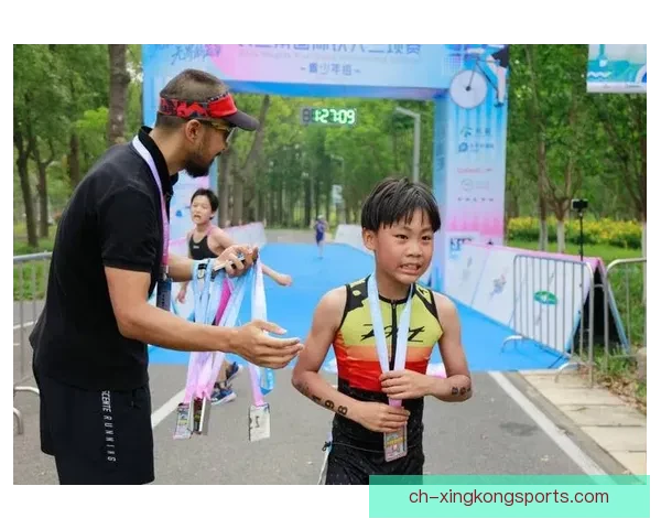 铁人三项赛事迎来新风潮，参与选手数量创历史新高